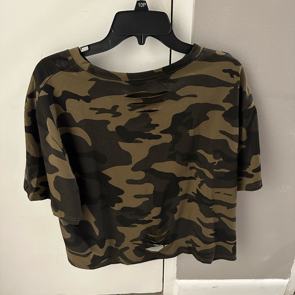 Camo crop top with slits